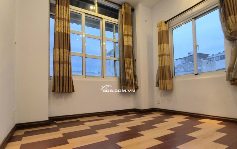 CoopMart Quang Trung - 4 tầng BTCT hoàn công - 4 PN + sân thượng - 3 tỷ 4